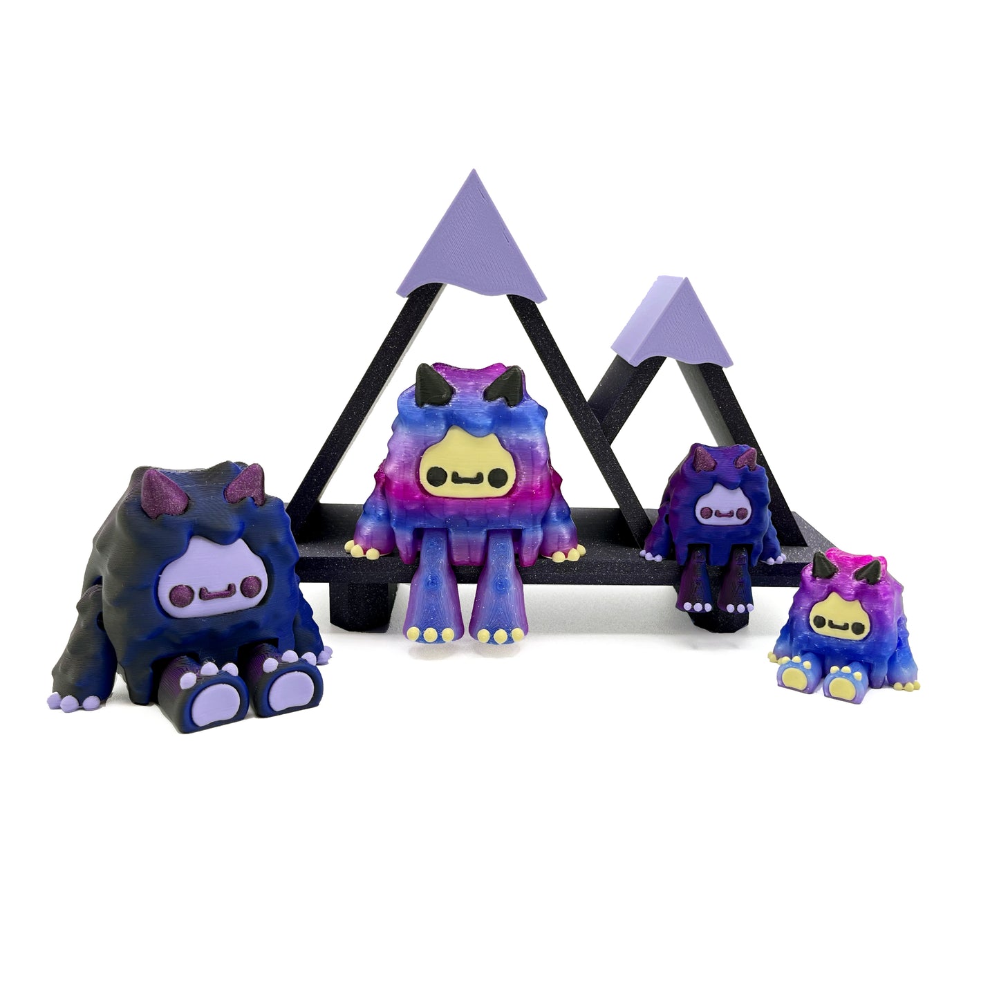 Flurryfoot & Bigfoot Desk Pals – Cute 3D Printed Cryptid Collectibles & Desk Fidget Toys